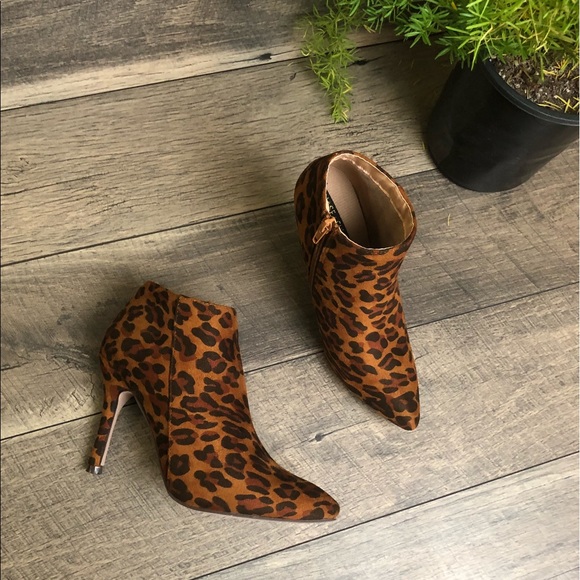 LAST1🌸Vegan Leopard Animal Print Heel Booties - Picture 8 of 8